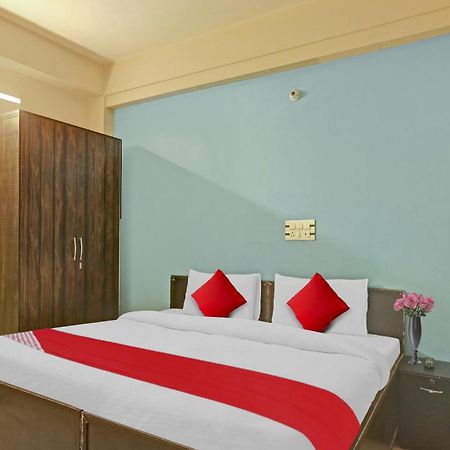 Hotel O A.K Palace New Delhi Bagian luar foto