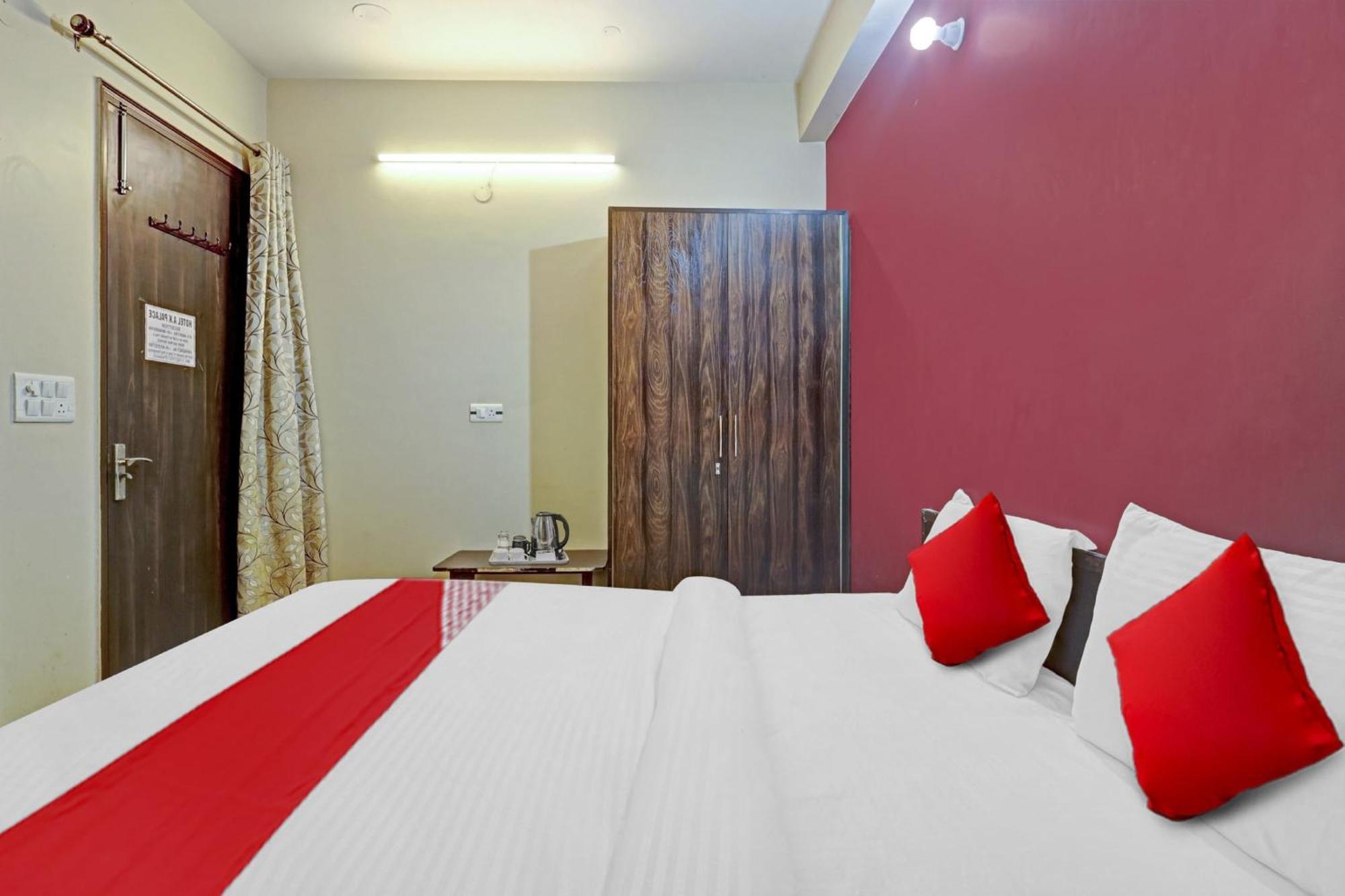 Hotel O A.K Palace New Delhi Bagian luar foto