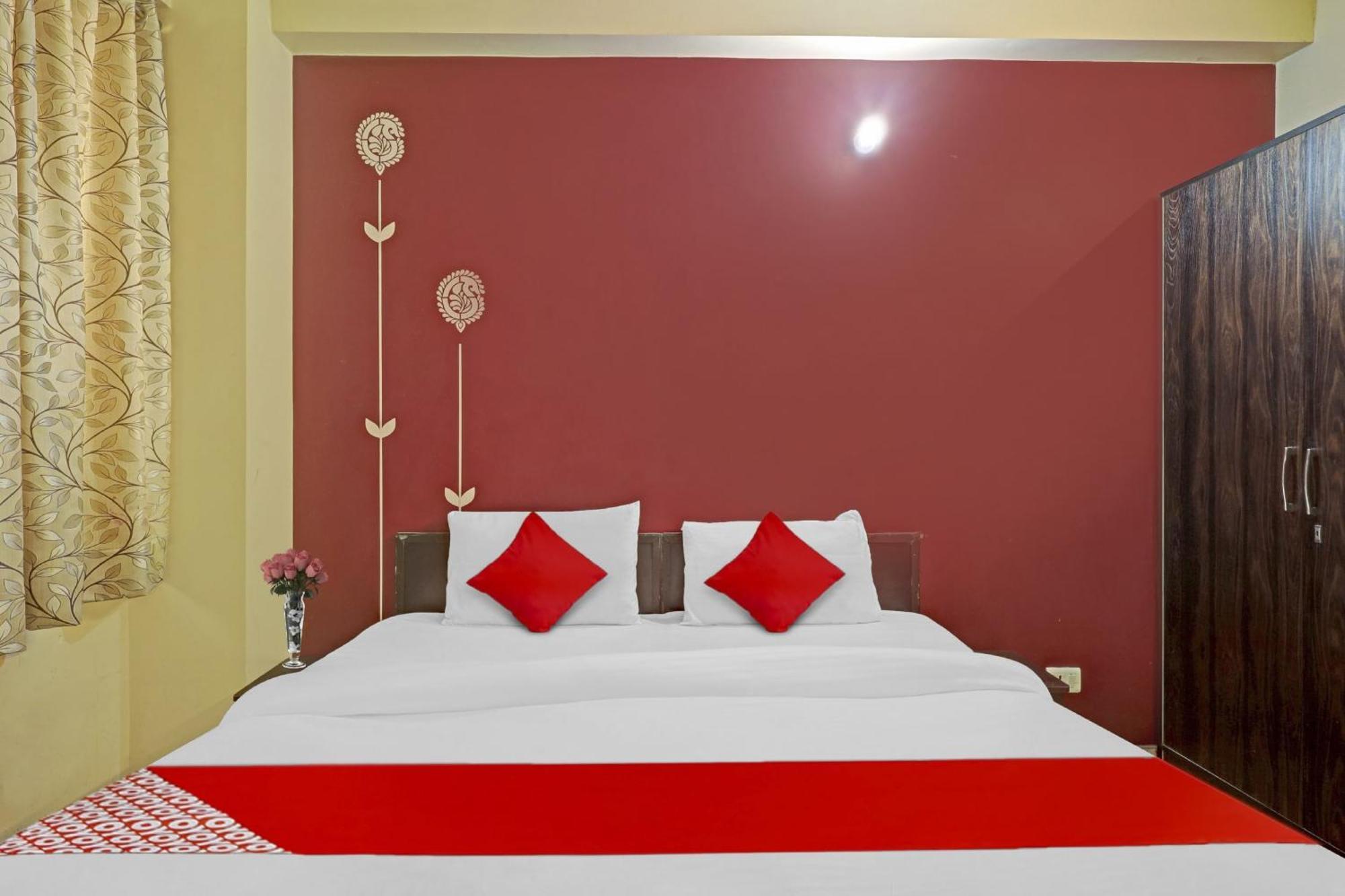 Hotel O A.K Palace New Delhi Bagian luar foto