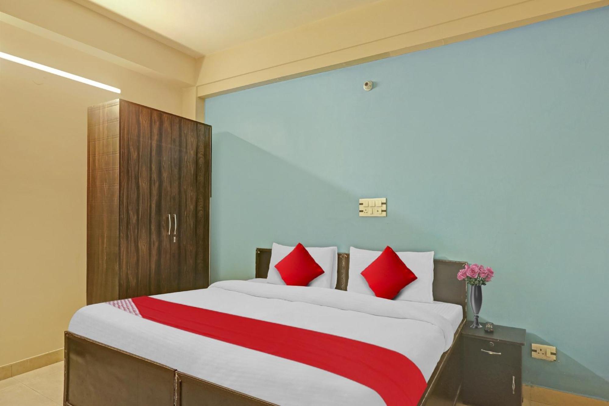 Hotel O A.K Palace New Delhi Bagian luar foto