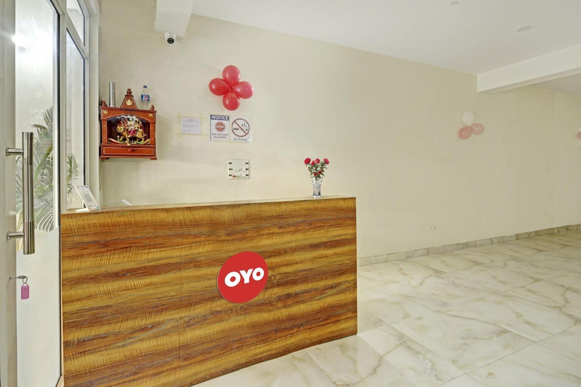 Hotel O A.K Palace New Delhi Bagian luar foto